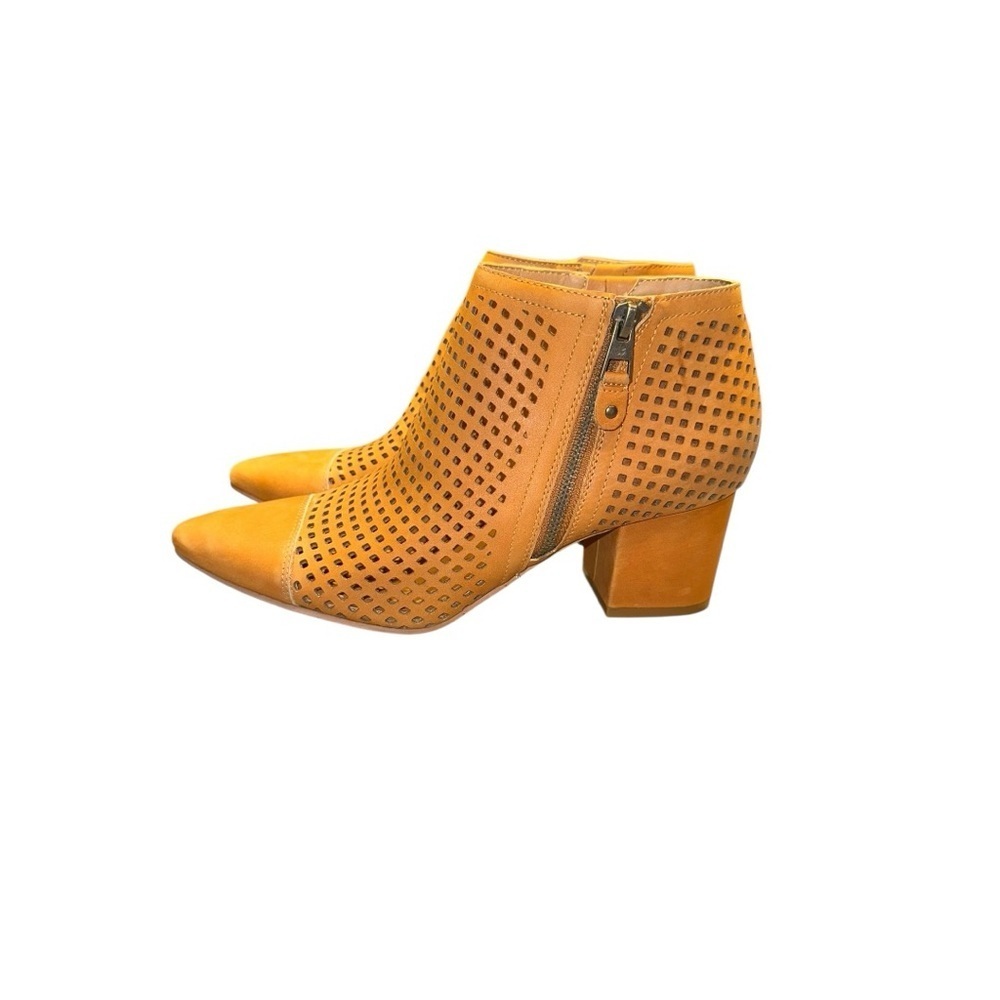 Lucky Brand Jakelyn Bootie in Cafe Size 9 - Picture 11 of 15